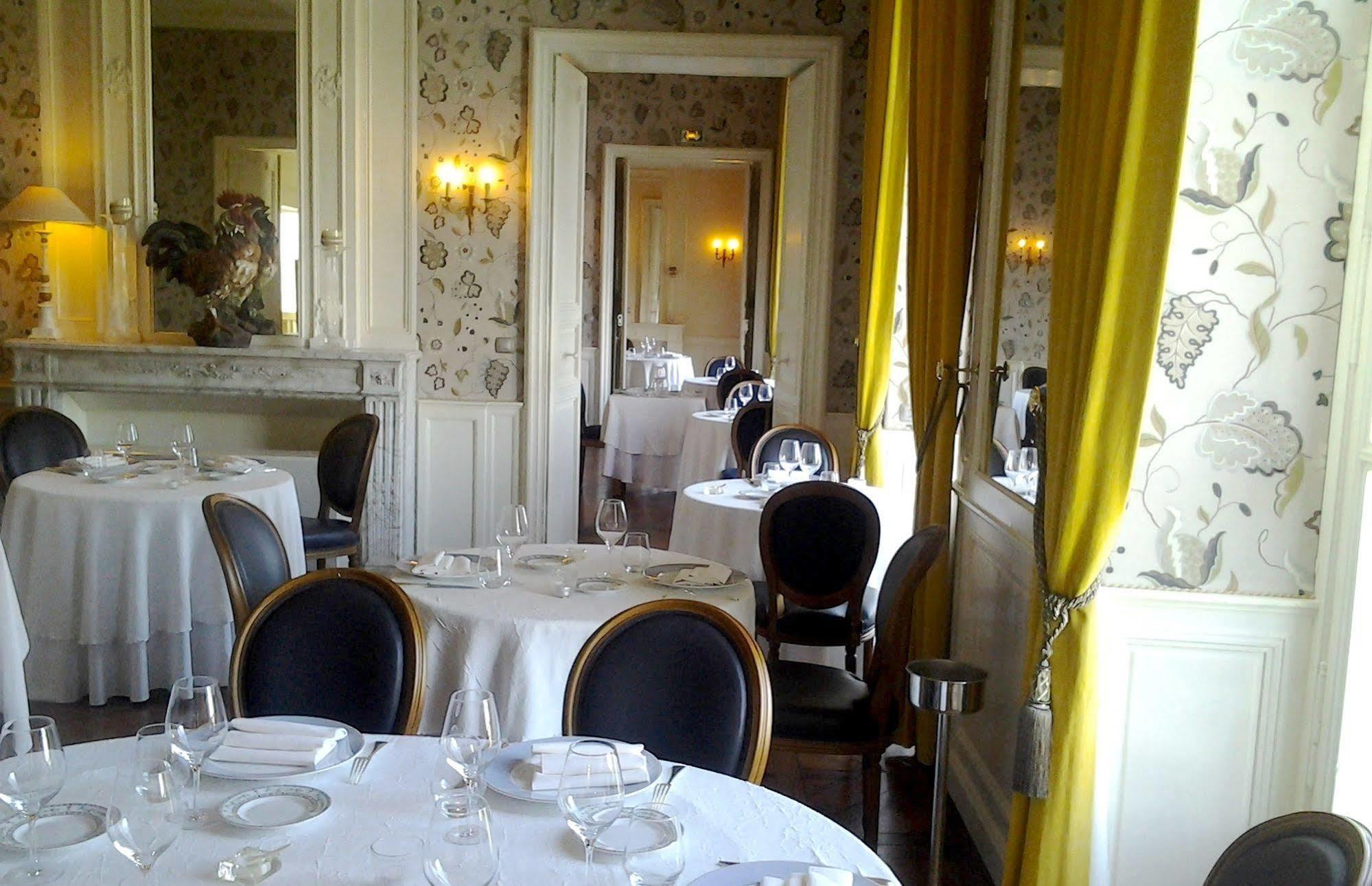 Hotel De Bastard Lectoure Exteriör bild